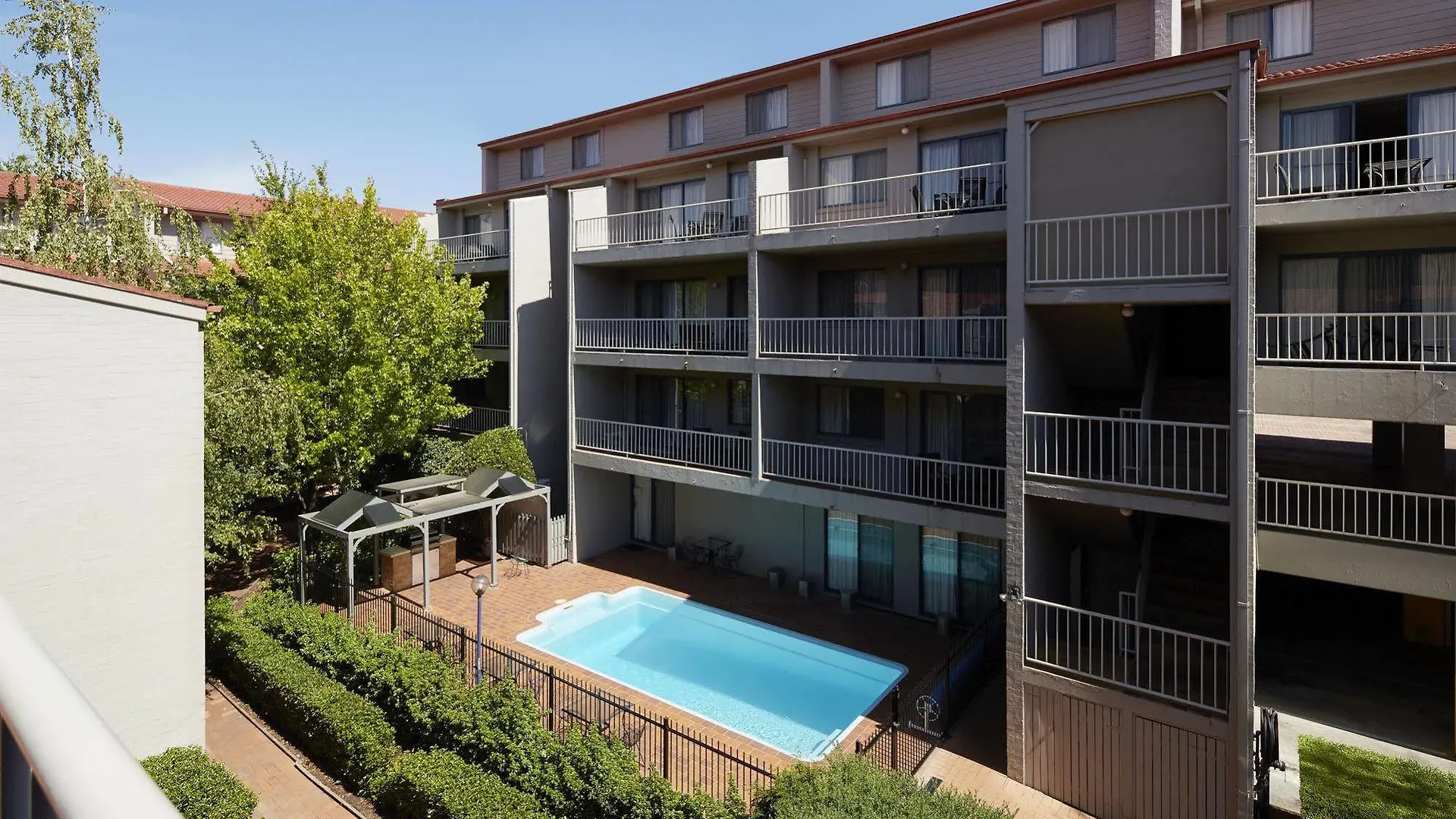 Pinnacle Apartments Canberra