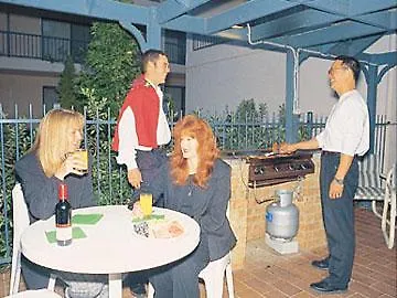 **** מלון דירות קנברה Pinnacle Apartments אוסטרליה