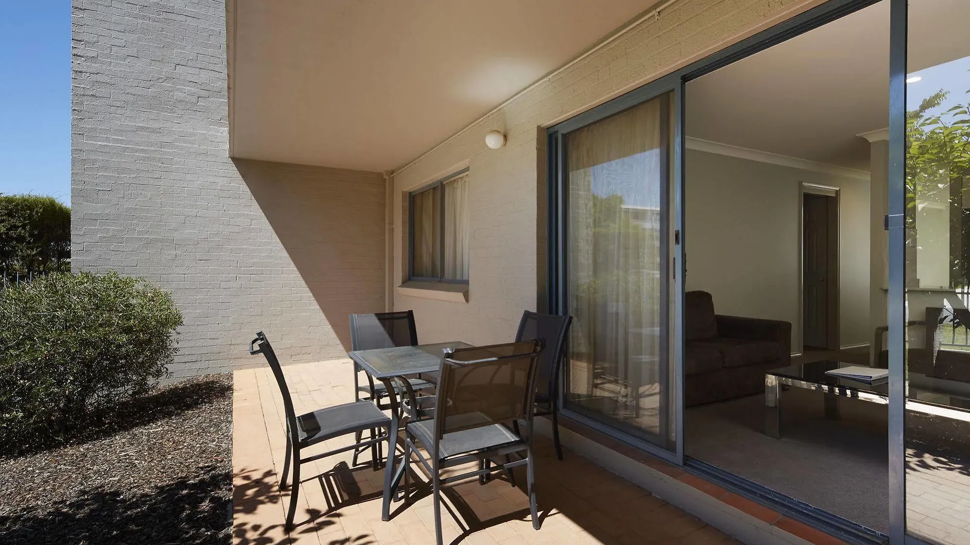 מלון דירות קנברה Pinnacle Apartments